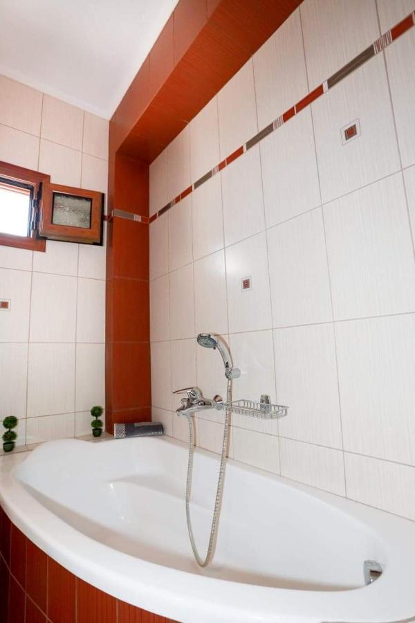 Nikiti View Apartment エクステリア 写真