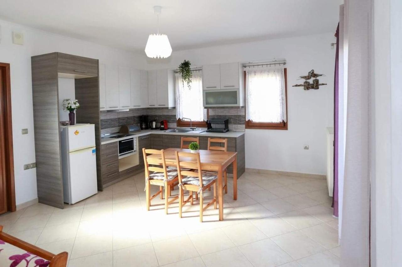 Nikiti View Apartment エクステリア 写真